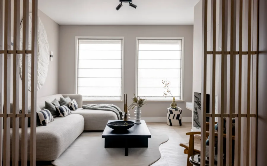 Luxaflex® vouwgordijnen in het wit, elektrisch bedienbaar, bij Aanhuis.nl