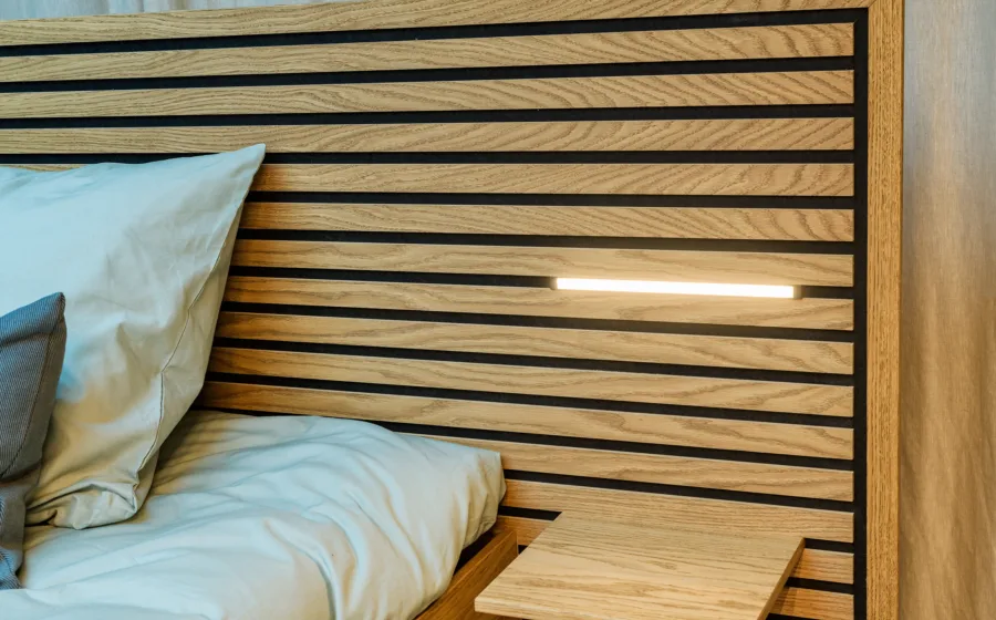 I-Wood Houten wandpanelen achter het bed