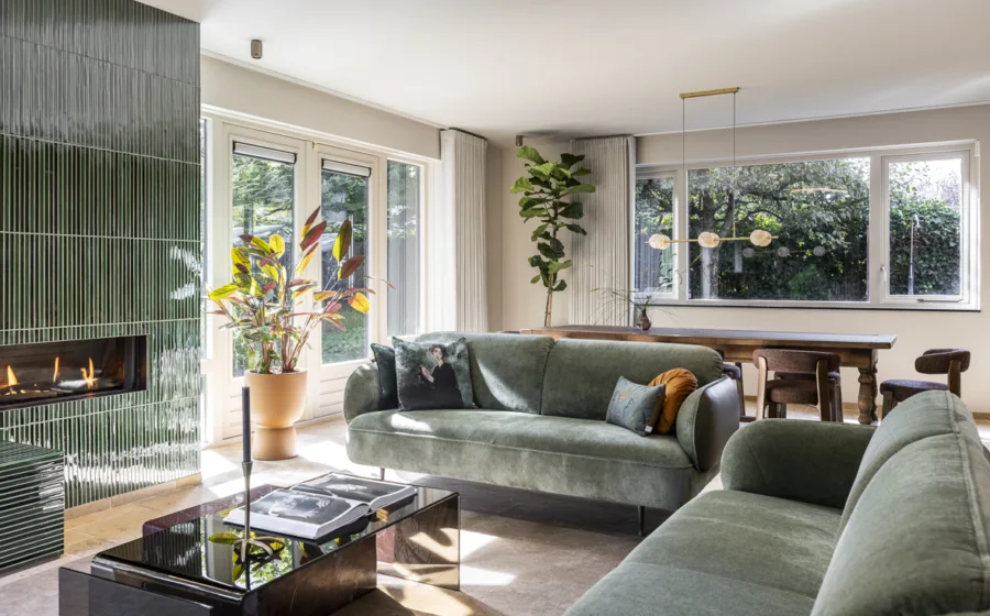 Gordijnen met PowerView® bediening voor perfecte lichtinval in de woonkamer