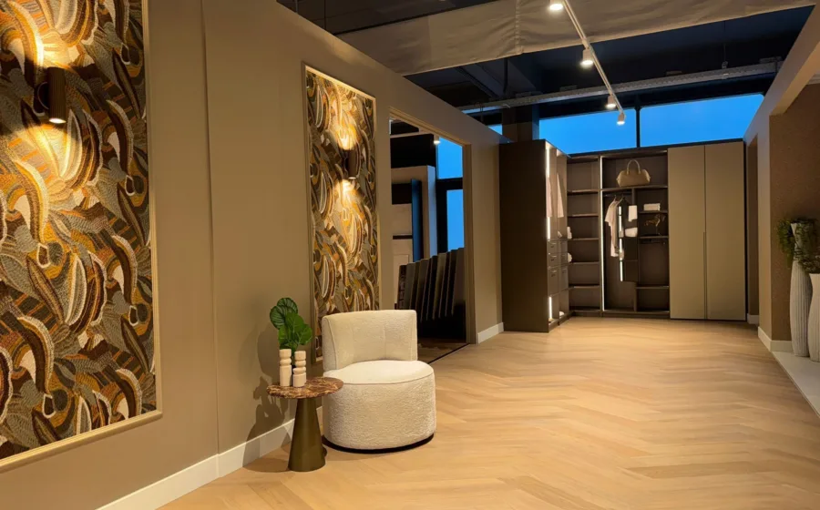 Aanhuis.nl Zaandstad: dé woonwinkel voor jouw nieuwe vloer, raamdecoratie, gordijnen, behang en meer!