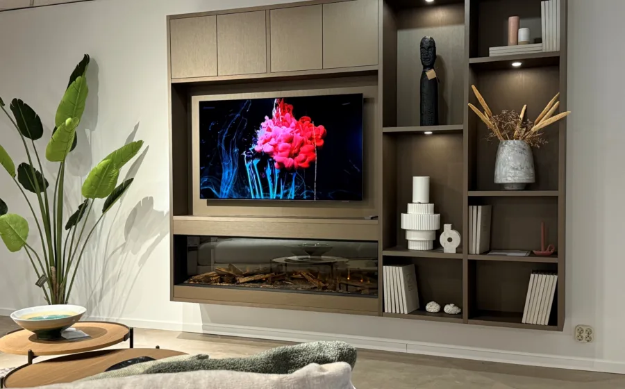 Aanhuis nl Gilsing Wonen Zevenaar TV meubel op maat met haard