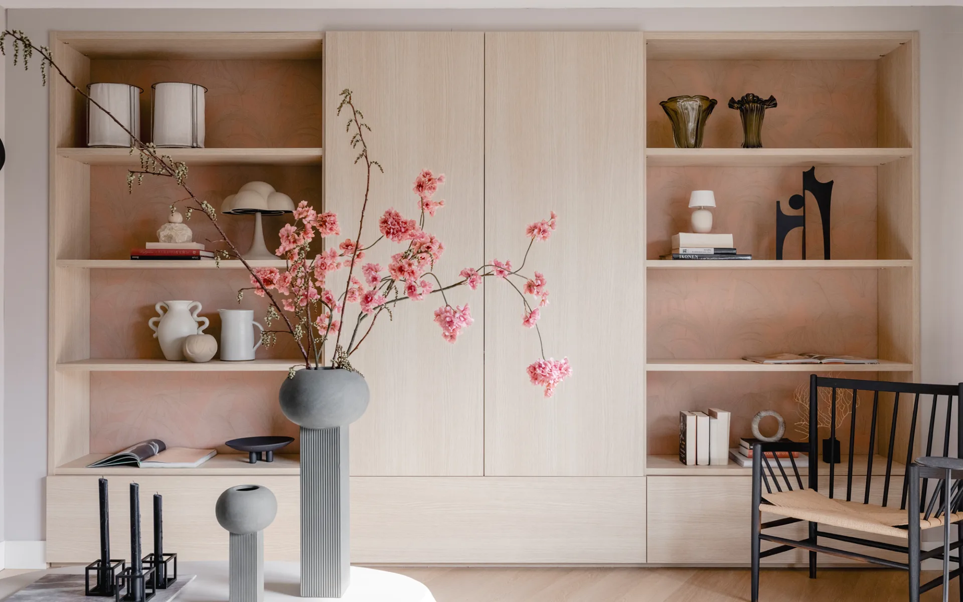 Inbouwkast op maat voor de tv in de woonkamer | Aanhuis