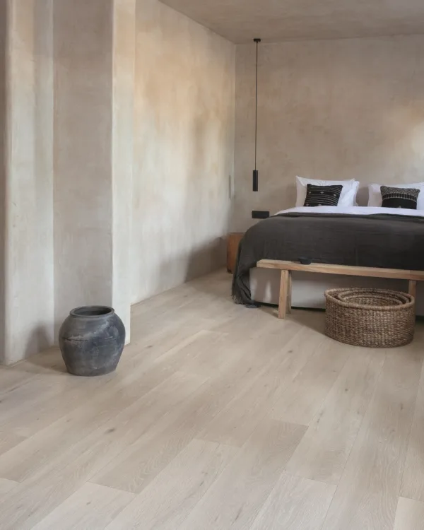 Laminaatvloer naturel in de slaapkamer