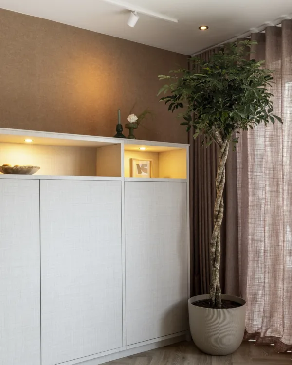 Allure kast op maat in beige linnenlook - basic naturel woonstijl