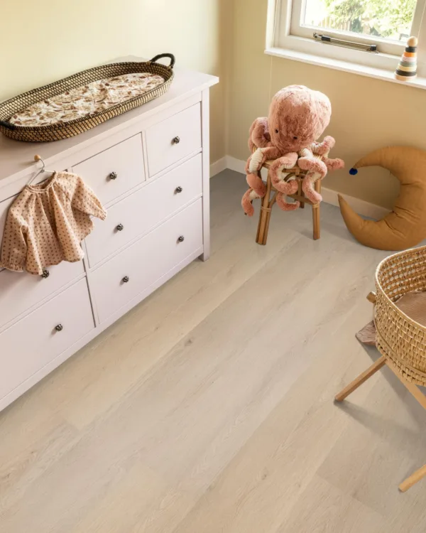 EVC vloer Marento dryback light oak in de kinderkamer