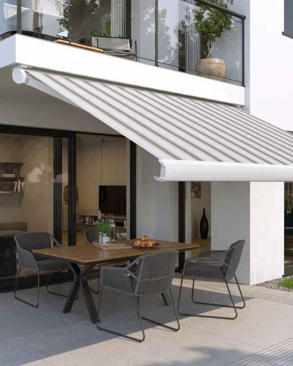 Knikarmscherm met strepen terras Luxaflex