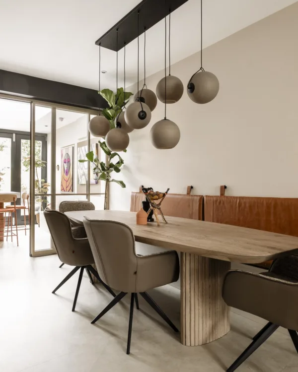 De eetkamer met Easywarm vloerverwarming en Aanhuis.nl pvc-vloer Kreta