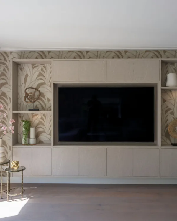 Cinewall op maat in de woonkamer | Aanhuis.nl