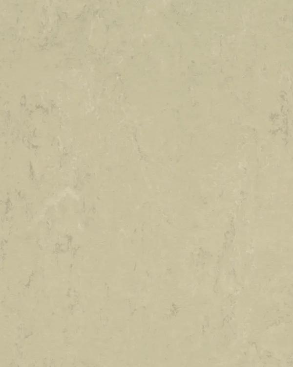 Effen lichtbeige marmoleum met een subtiele structuur.
