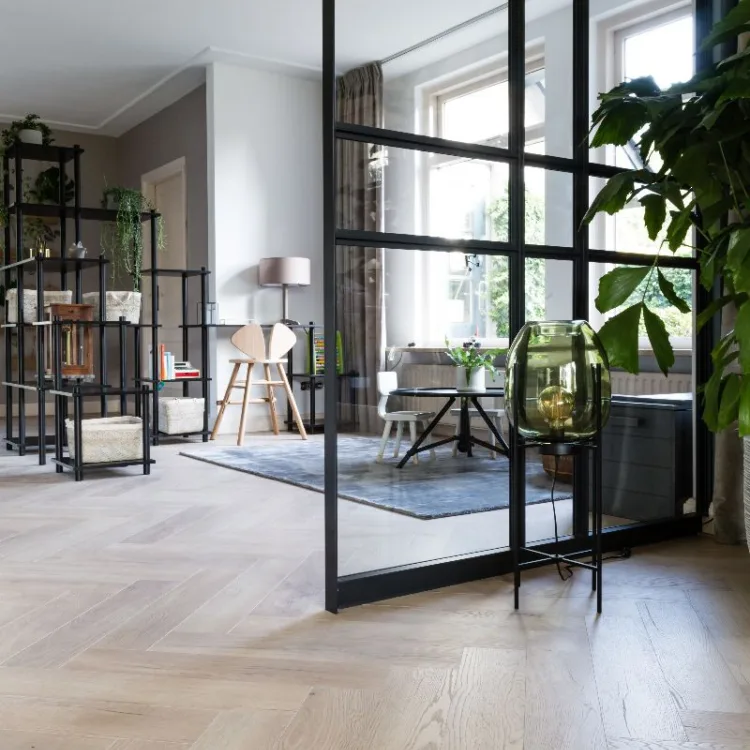 Laminaat vloeren bij Aanhuis