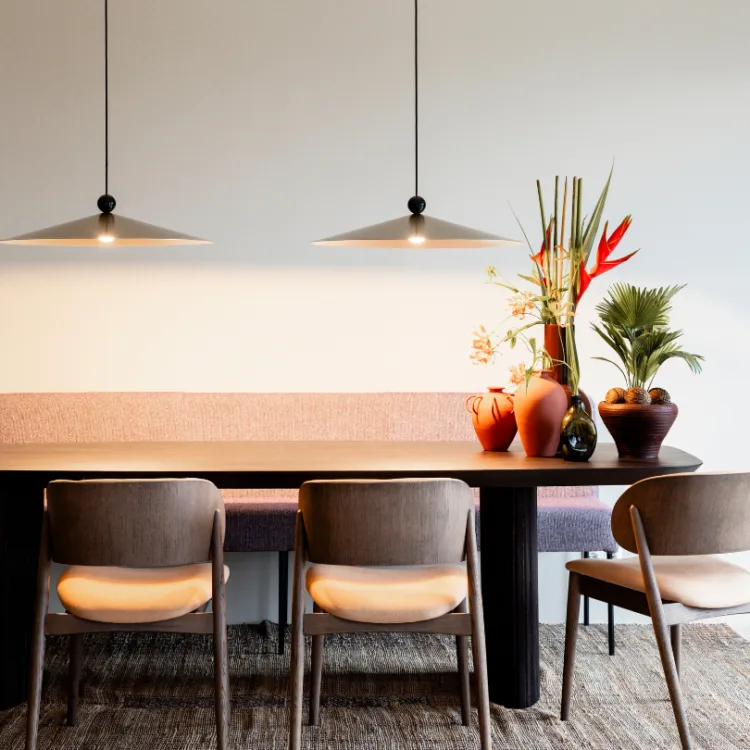 Warm kleurrijk eethoek uit vtwonen