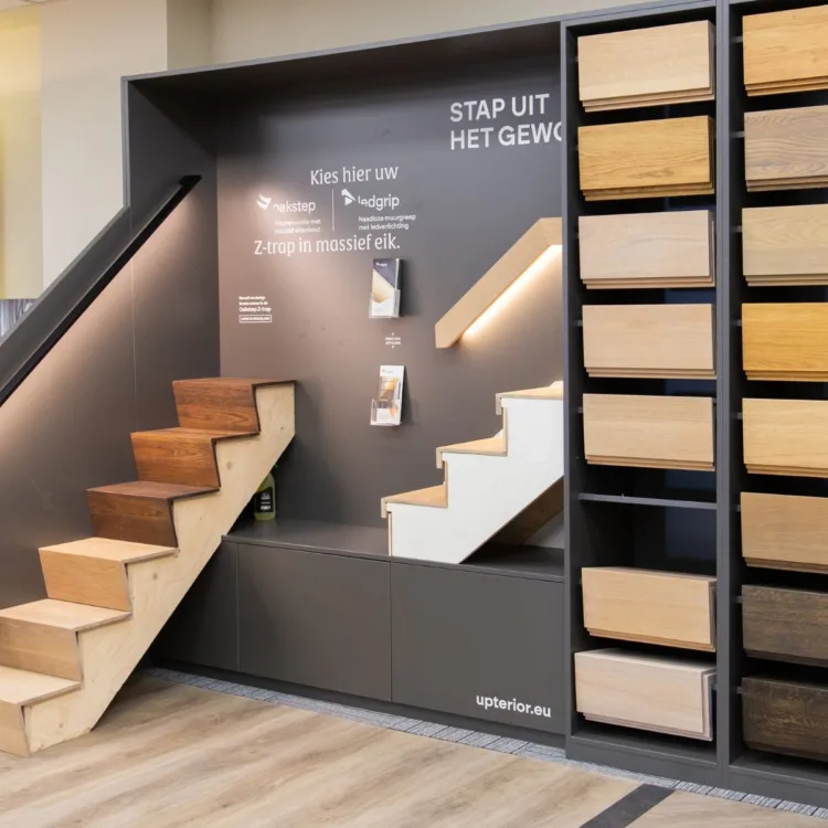 Aanhuis.nl Roosendaal Showroom traprenovaties