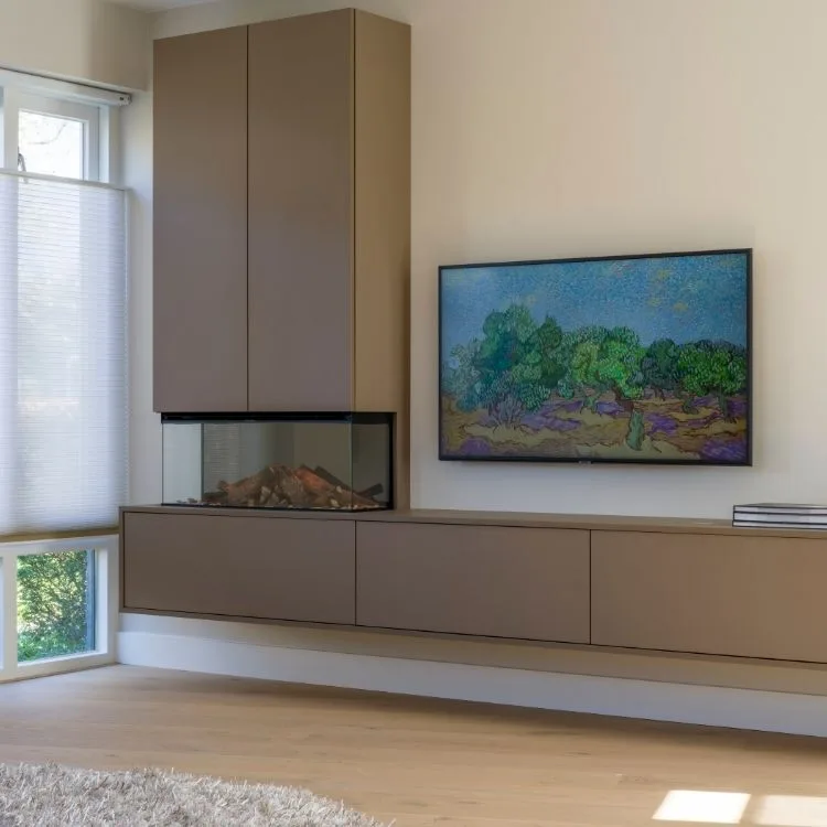 Tv-meubel op maat met elektrische haard in grijs/bruin tint