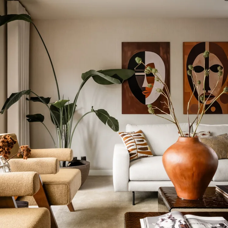 Rustige Japandi-basis met natuurlijke tinten en warme materialen van Aanhuis.nl.