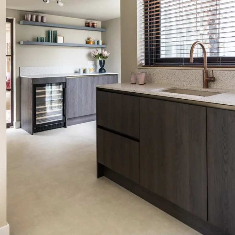 Tegellook pvc-vloer in de keuken
