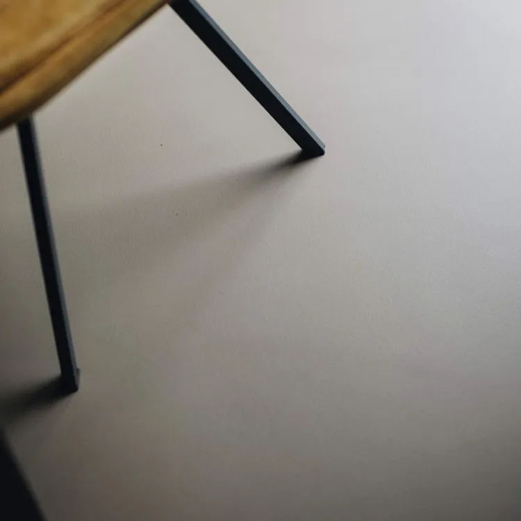 Gietvloer corestone met stoel